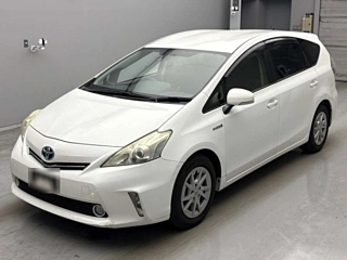 TOYOTA PRIUS ALPHA 2012