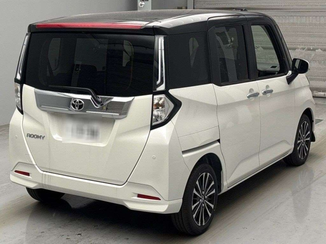 TOYOTA ROOMY 2025