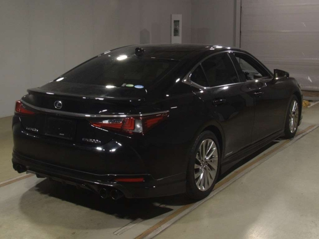 LEXUS ES 2019