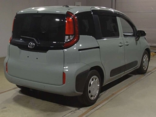TOYOTA SIENTA 2022