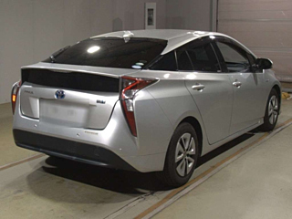 TOYOTA PRIUS 2016