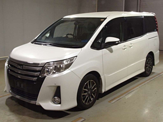TOYOTA NOAH 2014