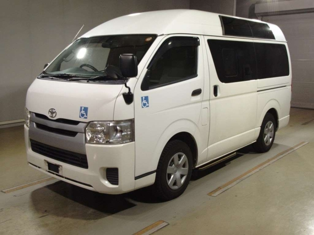 TOYOTA HIACE VAN 2014