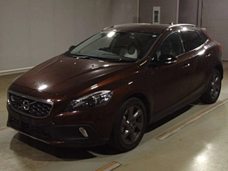 VOLVO V40 2015