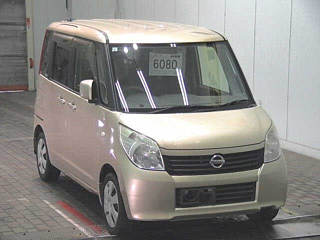 Nissan Roox 2013