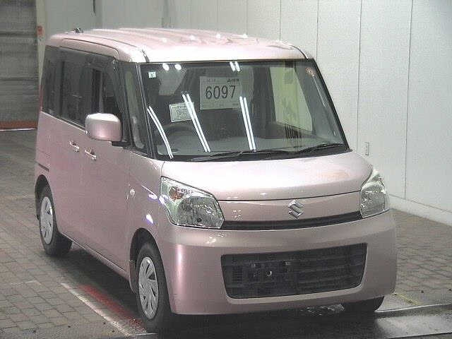 Suzuki Spacia
