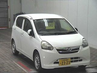 Daihatsu Mira 2011