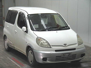Toyota Funcargo 1999