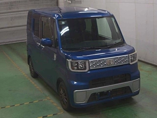 Daihatsu Wake 2015
