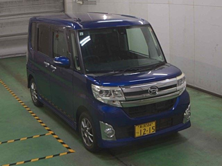 Daihatsu Tanto 2015