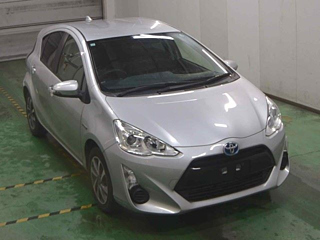 Toyota Aqua 2015