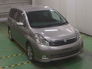 Toyota Isis 2006