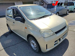 Daihatsu Mira 2005