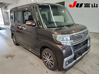Daihatsu Tanto 2017