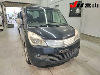 Mitsubishi Delica 2011