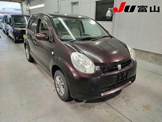 Toyota Passo 2011