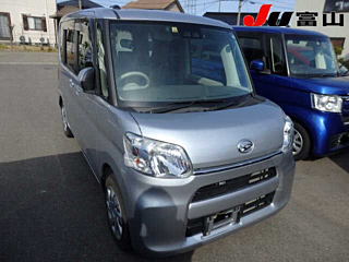 Daihatsu Tanto 2018