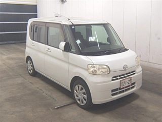 Daihatsu Tanto 2011