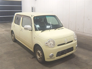Daihatsu Mira 2011