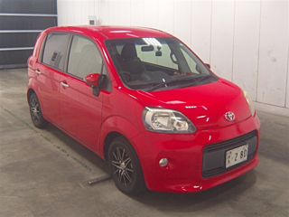 Toyota Porte 2012