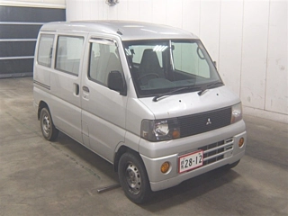 Mitsubishi Minicab 2004