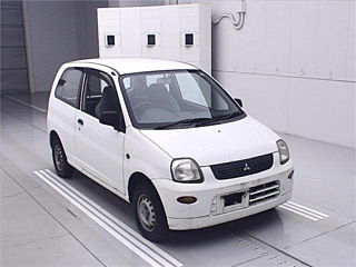 Mitsubishi Minica 2008