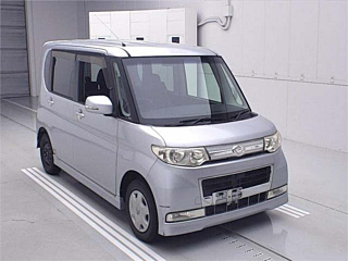 Daihatsu Tanto 2010