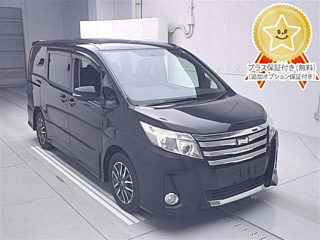 Toyota Noah 2015