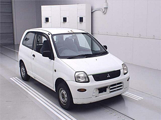 Mitsubishi Minica 2008