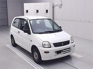 Mitsubishi Minica 2008