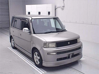 Toyota bB 2000