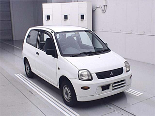 Mitsubishi Minica 2008