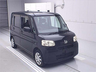 Daihatsu Tanto 2011
