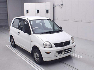 Mitsubishi Minica 2008