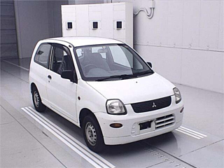 Mitsubishi Minica 2008