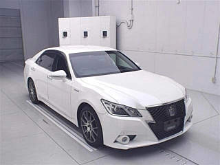 Toyota Crown 2013