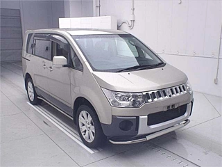 Mitsubishi Delica 2007