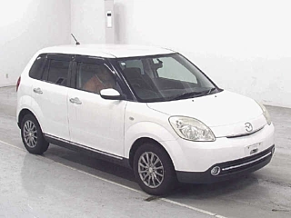 Mazda Verisa 2007