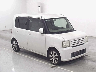 Daihatsu Move 2011