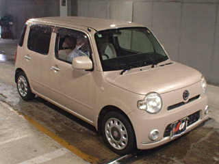 Daihatsu Mira 2010
