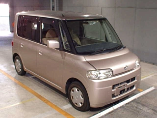 Daihatsu Tanto 2007