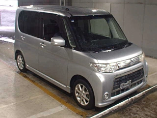Daihatsu Tanto 2013
