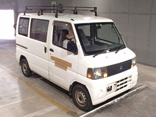 Mitsubishi Minicab 2005