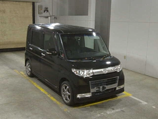 Daihatsu Tanto 2010