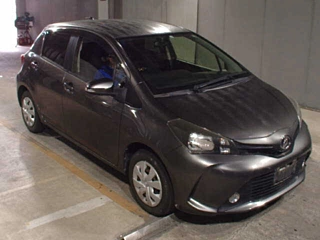 Toyota Vitz 2015