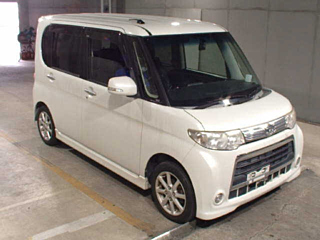 Daihatsu Tanto 2012