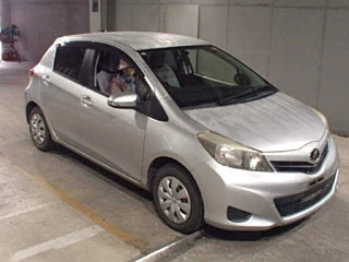 Toyota Vitz 2013