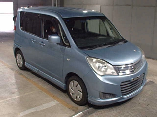 Suzuki Solio 2015