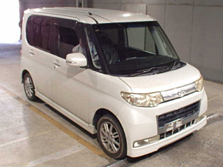 Daihatsu Tanto 2010
