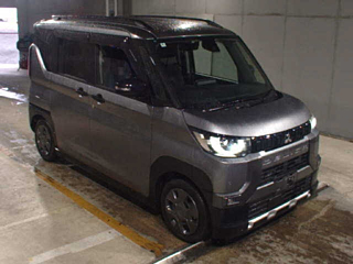 Mitsubishi Delica 2024